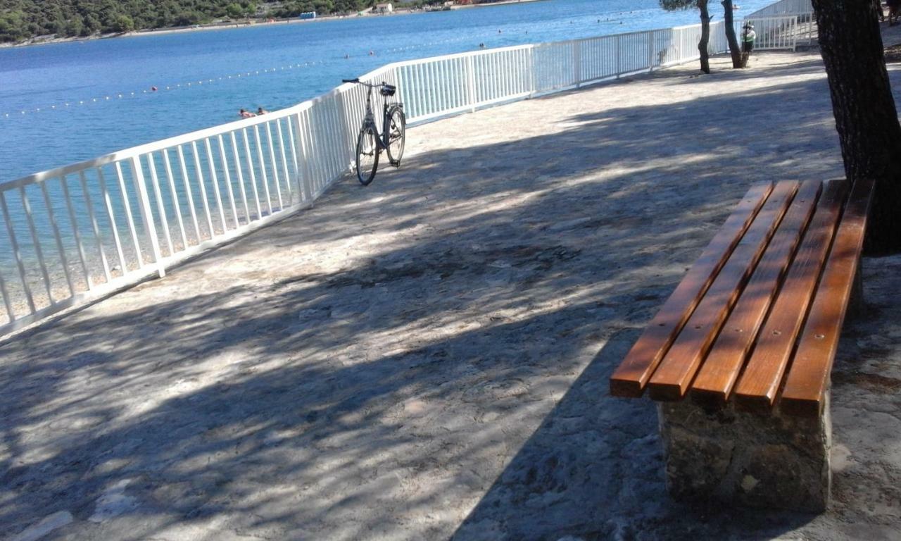 Apartman "Tatjana" Jezera Exteriör bild
